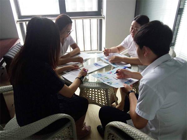 在總結中成長，在審視中前行